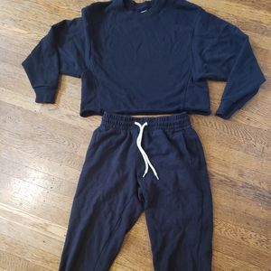 GAP vintage soft raw edge crew neck sweatshirt & joggers set